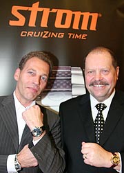 Juwelier Thomas Schwedler und Uhrmacher Armin Strom bei der Deutschlandpremiere der Uhren von Armin Strom & Strom (Foto: Martin Schmitz)